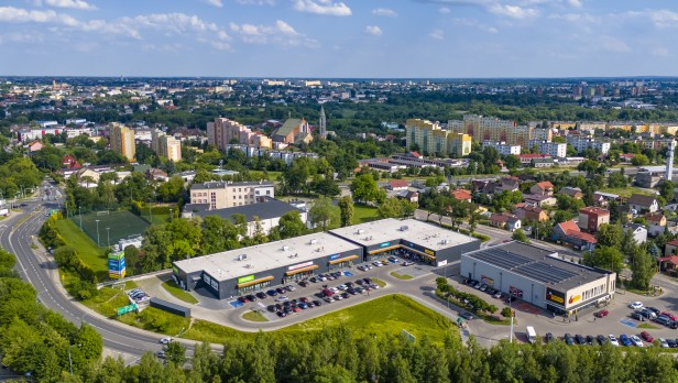 LCP kupuje od Rock Capital park handlowy w Radomiu.